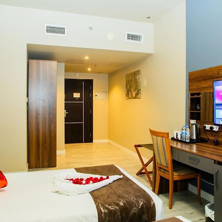 The Saj Hotel 아지만 외부 사진